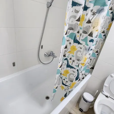 Luxury De 130 M2 Avec 3 Apartament