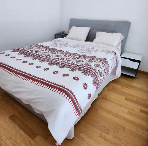 Luxury De 130 M2 Avec 3 Apartamento Ardon